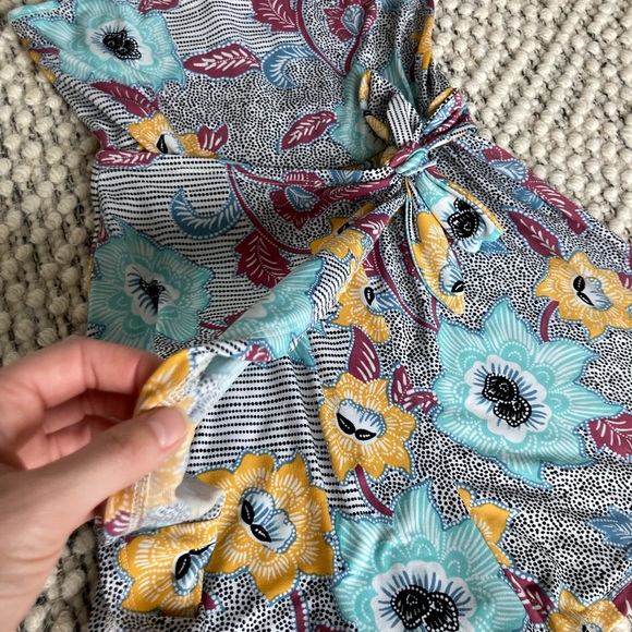 Floral Romper - Picture 4 of 6